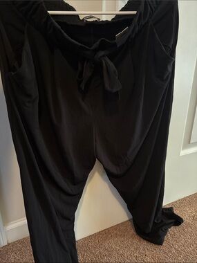Express Black Cropped Ankle Pant with Front Tie